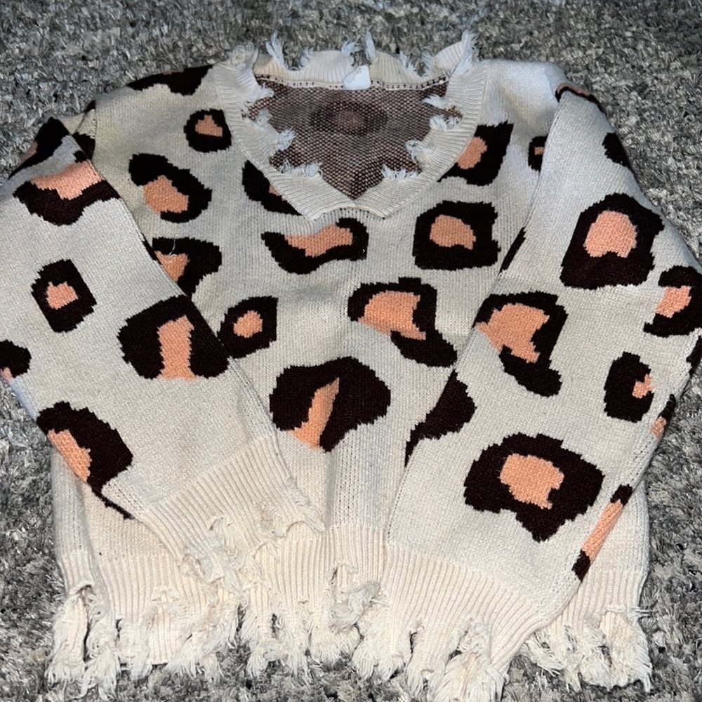 Leopard Sweater - Picture 1 of 1